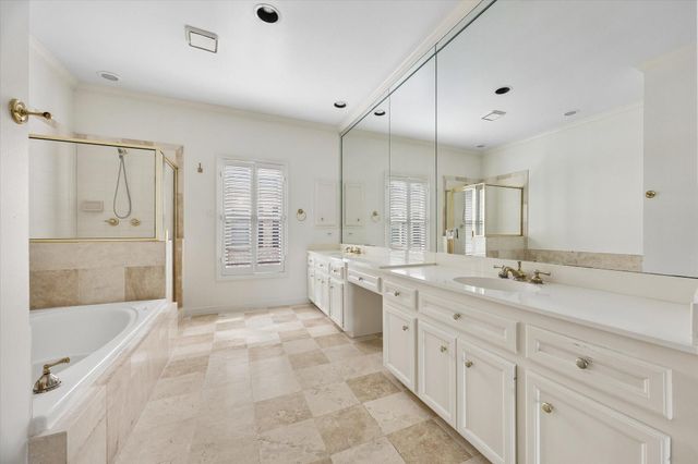 6022 Burgoyne Road, Houston, TX 77057