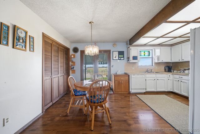 7921 E 126th Street N, Collinsville, OK 74021