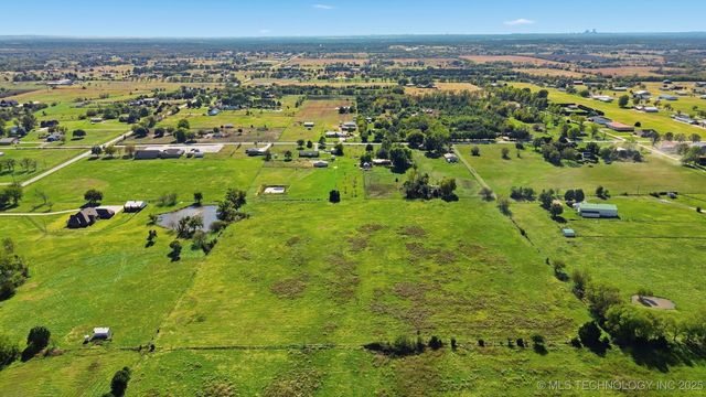 7921 E 126th Street N, Collinsville, OK 74021