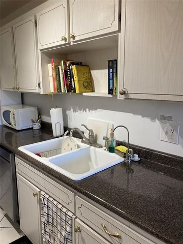 5980 TERRACE PARK DRIVE N 203, St Petersburg, FL 33709