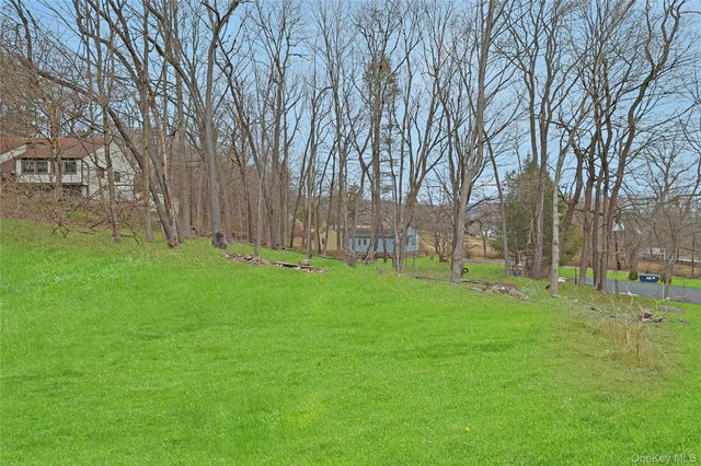 381 Route 32, Central Valley, NY 10917
