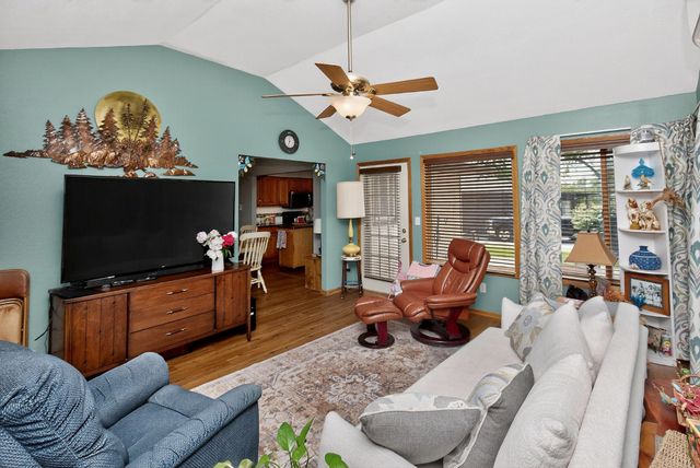 3840 E 26th Street, Des Moines, IA 50317