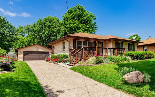 3840 E 26th Street, Des Moines, IA 50317