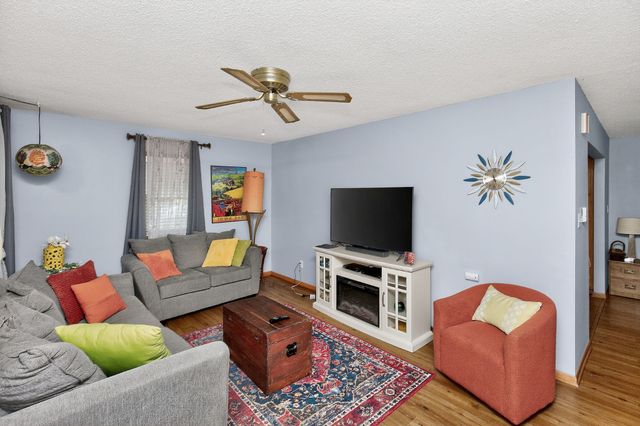 3840 E 26th Street, Des Moines, IA 50317