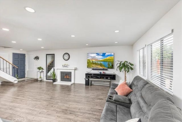 754 De La Luz, Perris, CA 92571