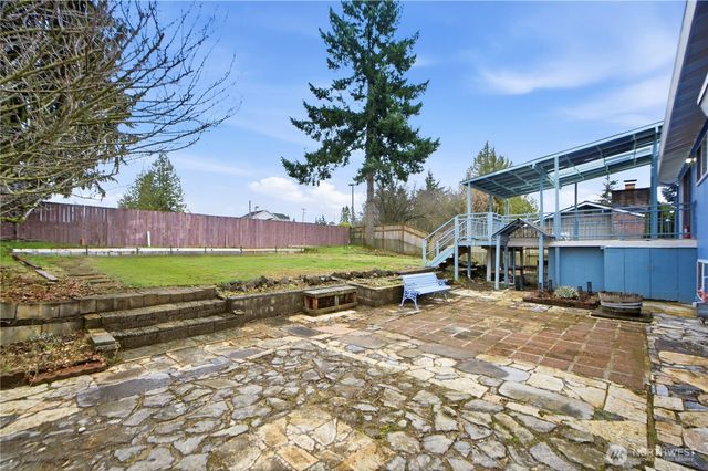 23114 110th Avenue SE, Kent, WA 98031