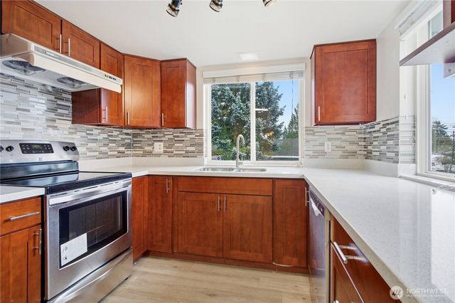 23114 110th Avenue SE, Kent, WA 98031