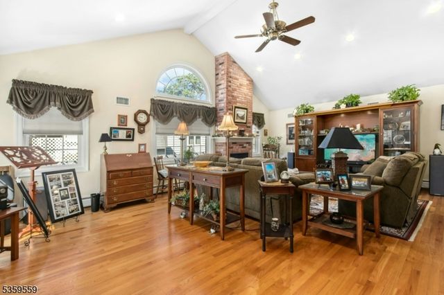 61 FURBER AVENUE, Linden City, NJ 07036