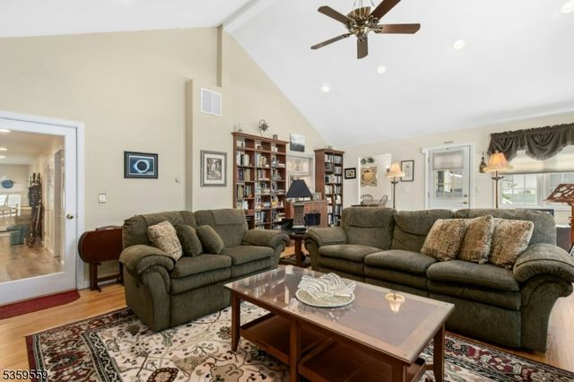 61 FURBER AVENUE, Linden City, NJ 07036