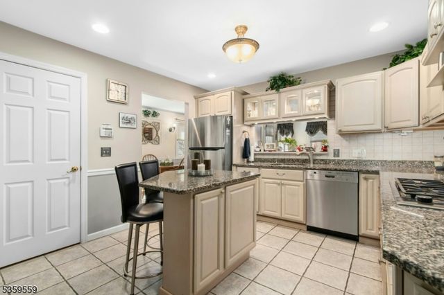 61 FURBER AVENUE, Linden City, NJ 07036