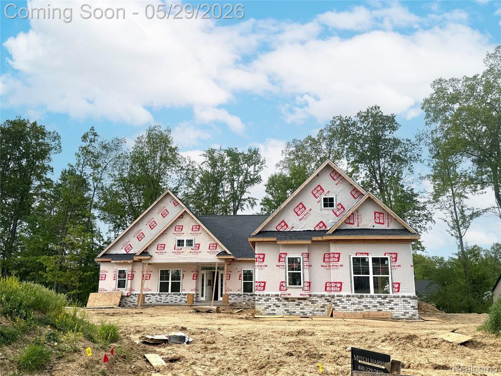 9718 Chalfonte Drive, Green Oak Township, MI 48116