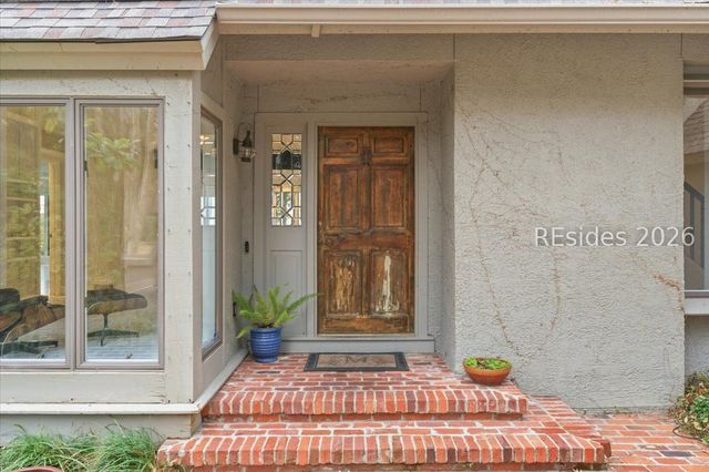 24 China Cockle Ln, Hilton Head Island, SC 29926