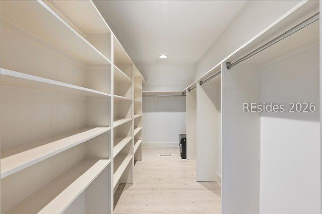 24 China Cockle Ln, Hilton Head Island, SC 29926