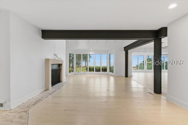 24 China Cockle Ln, Hilton Head Island, SC 29926