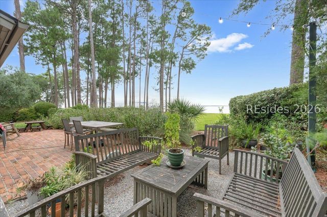24 China Cockle Ln, Hilton Head Island, SC 29926