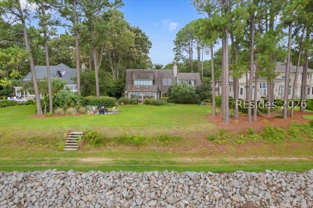 24 China Cockle Ln, Hilton Head Island, SC 29926
