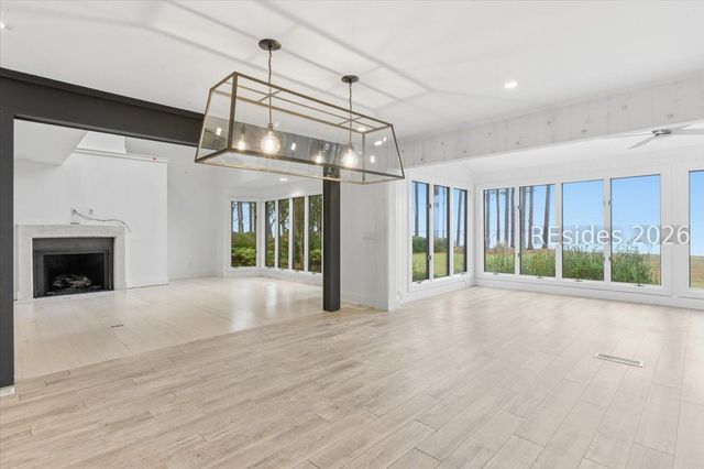 24 China Cockle Ln, Hilton Head Island, SC 29926