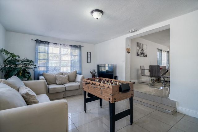 690 E 10th Ave Front, Hialeah, FL 33010