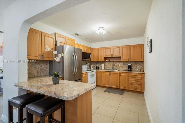 690 E 10th Ave Front, Hialeah, FL 33010