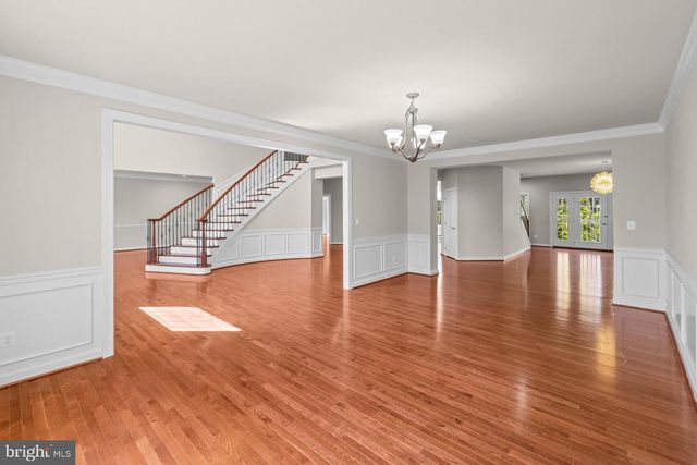 7934 SHREVE RD, Falls Church, VA 22043