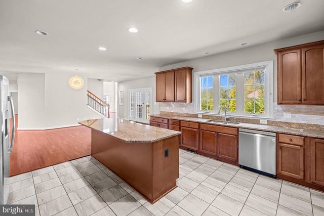 7934 SHREVE RD, Falls Church, VA 22043