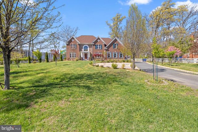 7934 SHREVE RD, Falls Church, VA 22043