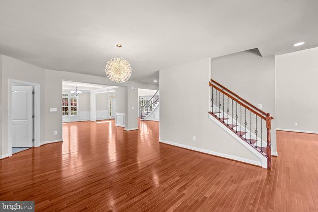 7934 SHREVE RD, Falls Church, VA 22043