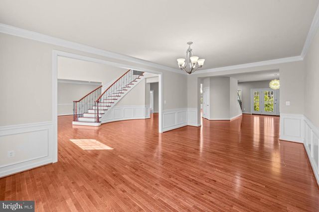 7934 SHREVE RD, Falls Church, VA 22043