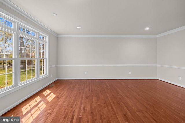 7934 SHREVE RD, Falls Church, VA 22043