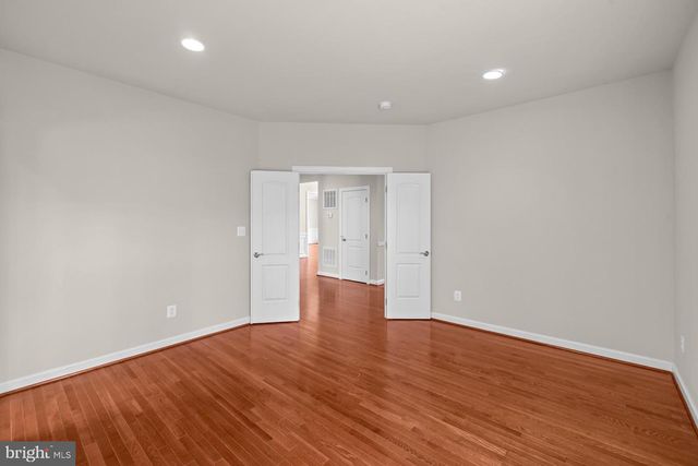 7934 SHREVE RD, Falls Church, VA 22043