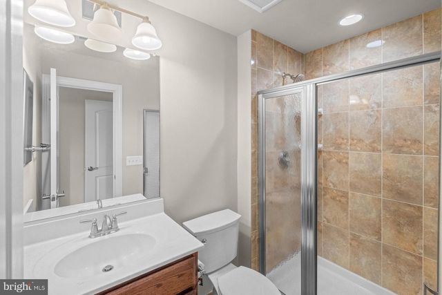7934 SHREVE RD, Falls Church, VA 22043