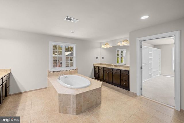 7934 SHREVE RD, Falls Church, VA 22043
