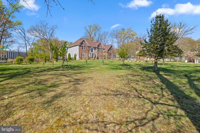 7934 SHREVE RD, Falls Church, VA 22043