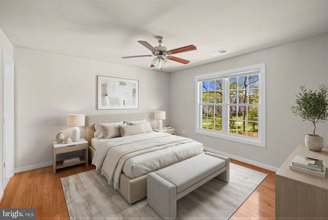 7934 SHREVE RD, Falls Church, VA 22043