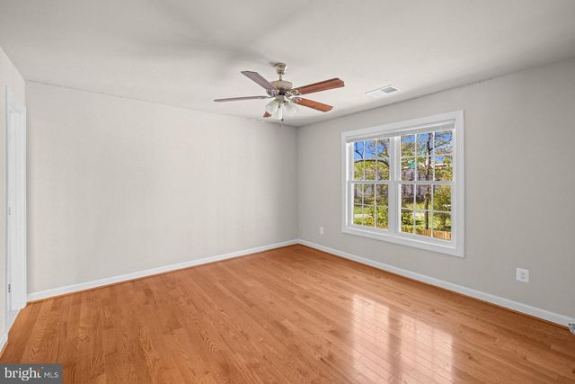 7934 SHREVE RD, Falls Church, VA 22043