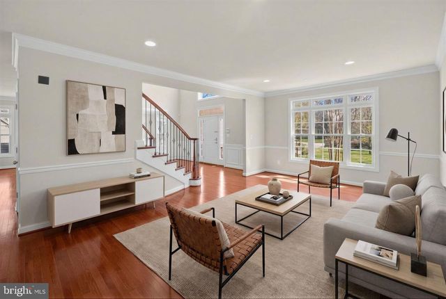 7934 SHREVE RD, Falls Church, VA 22043