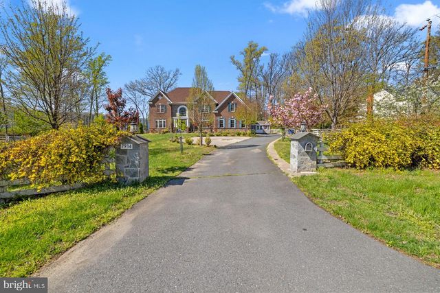 7934 SHREVE RD, Falls Church, VA 22043