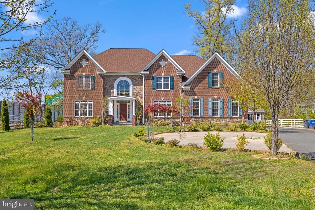 7934 SHREVE RD, Falls Church, VA 22043
