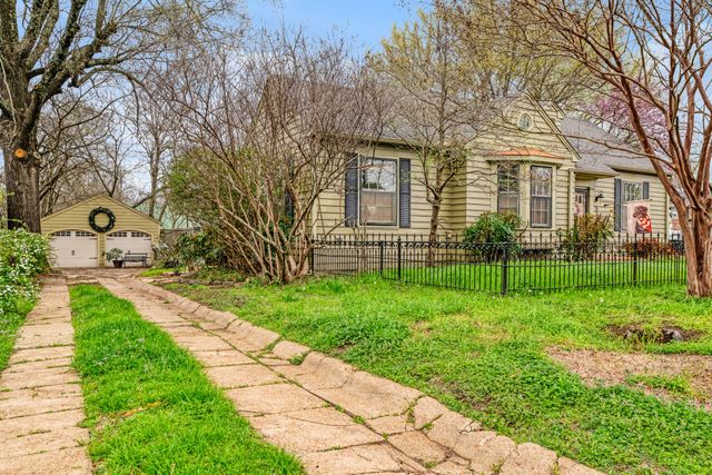 824 S Main Street, Paris, TX 75460