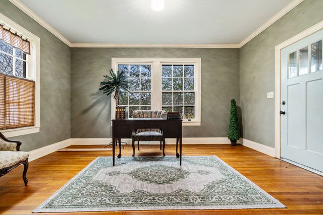 824 S Main Street, Paris, TX 75460