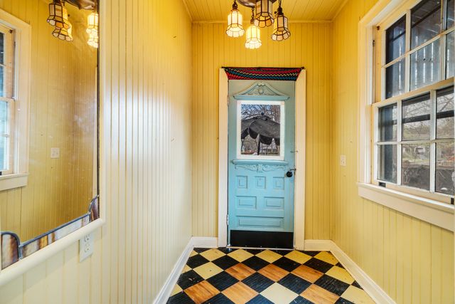 824 S Main Street, Paris, TX 75460