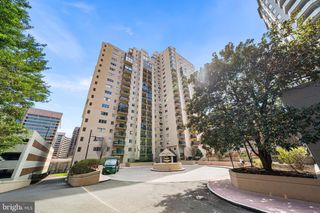 1211 S EADS ST #1305, Arlington, VA 22202