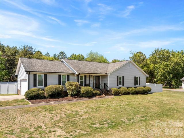 114 Cross Creek Drive, Cherryville, NC 28021