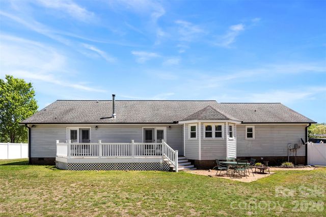 114 Cross Creek Drive, Cherryville, NC 28021