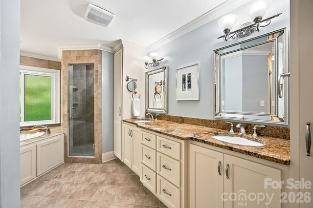 3726 Ashford Leigh Court, Charlotte, NC 28269