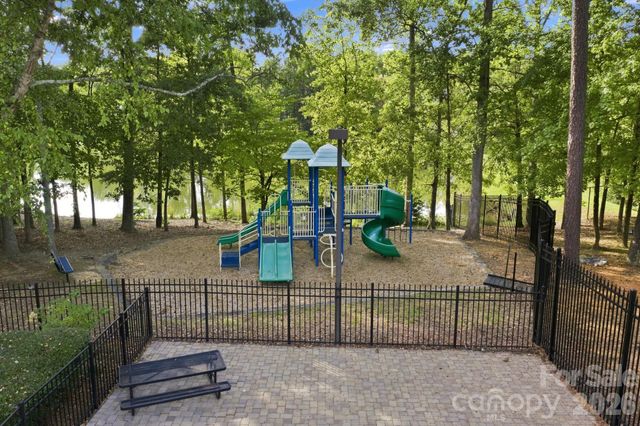 3726 Ashford Leigh Court, Charlotte, NC 28269