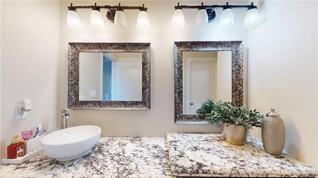 843 Brady Avenue, Alamo, TX 78516