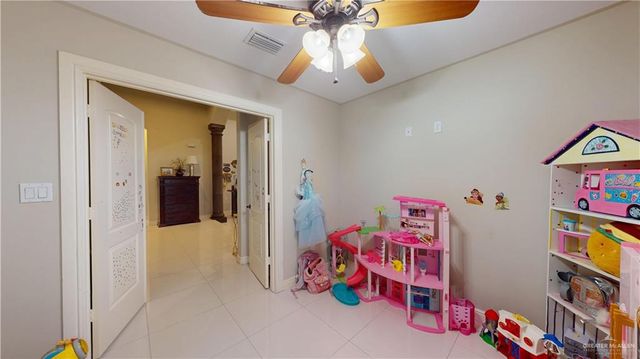 843 Brady Avenue, Alamo, TX 78516