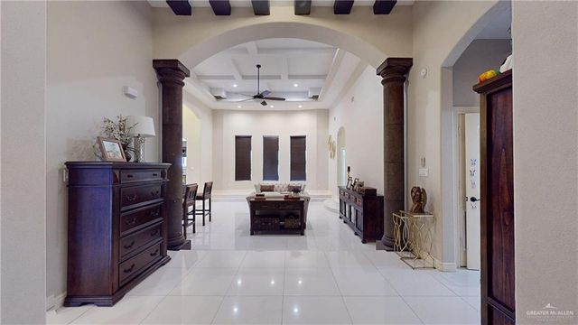 843 Brady Avenue, Alamo, TX 78516