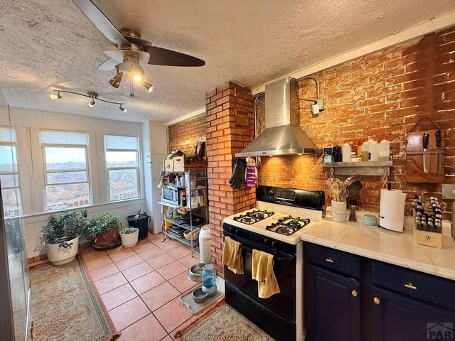 233 Nelson Ave, Pueblo, CO 81004
